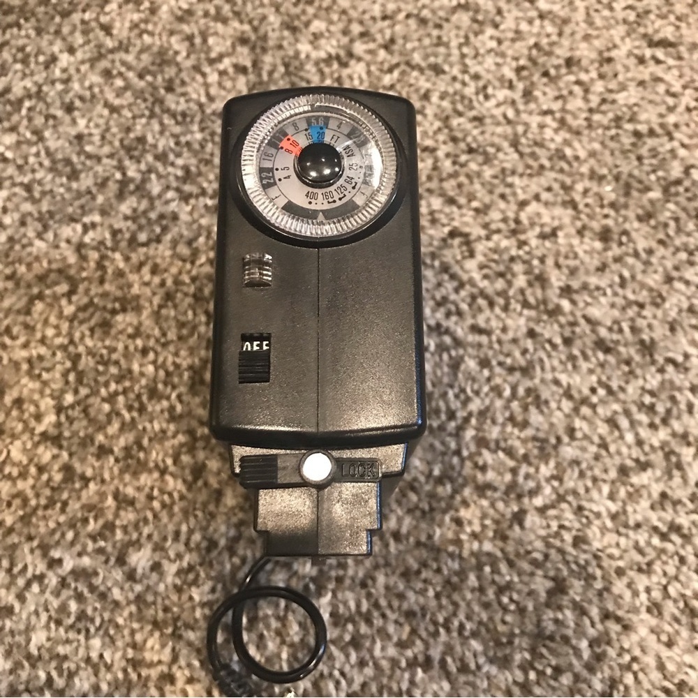 UNTESTED- Lot of 2 - Vivitar Auto Camera Flash 252 w/case and 283 Camera Flash - Picture 9 of 11